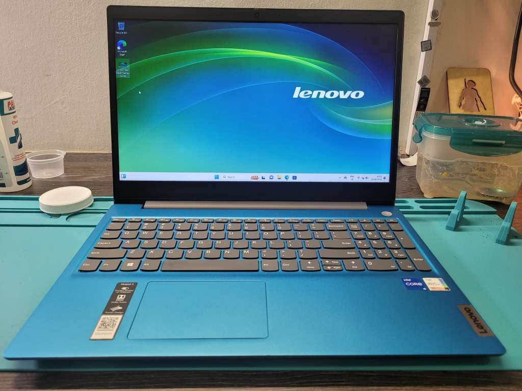 LATE ENTRY!*11th gen BEAST!!*LENOVO IDEAPAD 3*i5-1135G7*8GB DDR4*256GB SSD*1TB HDD*FHD*G7 GRAPHICS*