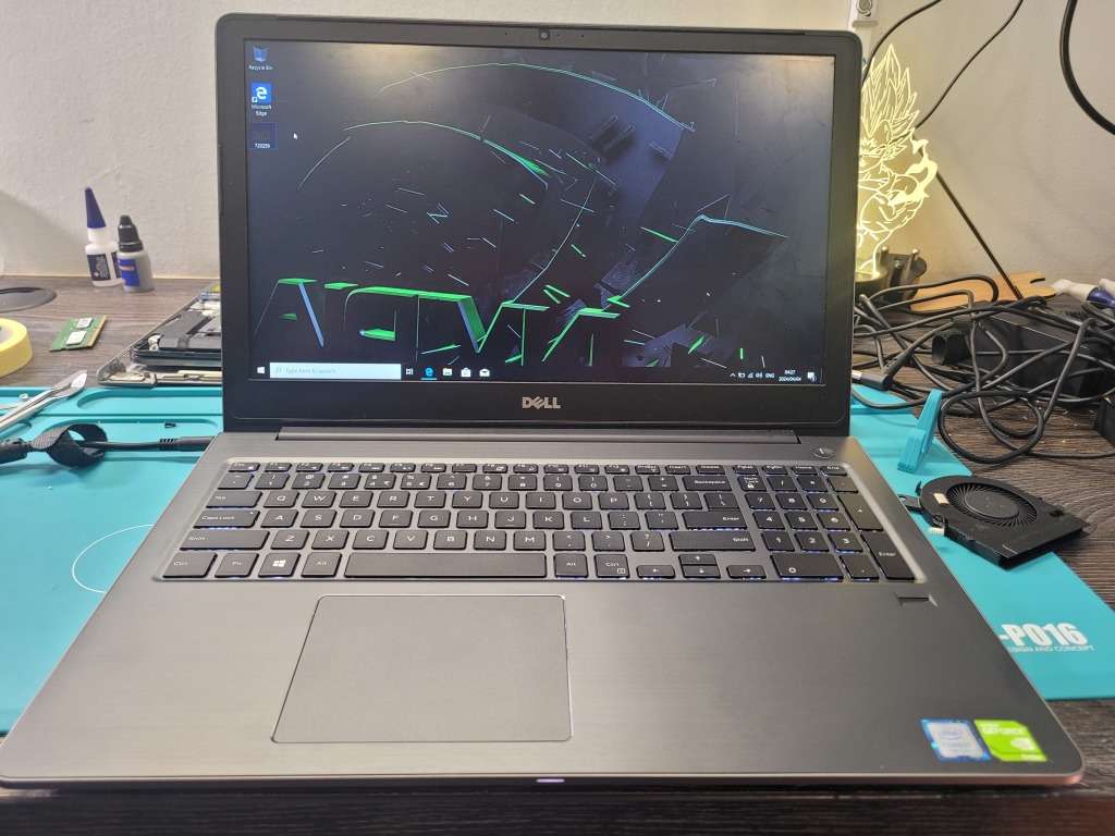 **High Performance DELL**Latest Design*DELL VOSTRO 5568*i5-7200U*8GB*NVIDIA 2GB!*500GB SSD*FHD*