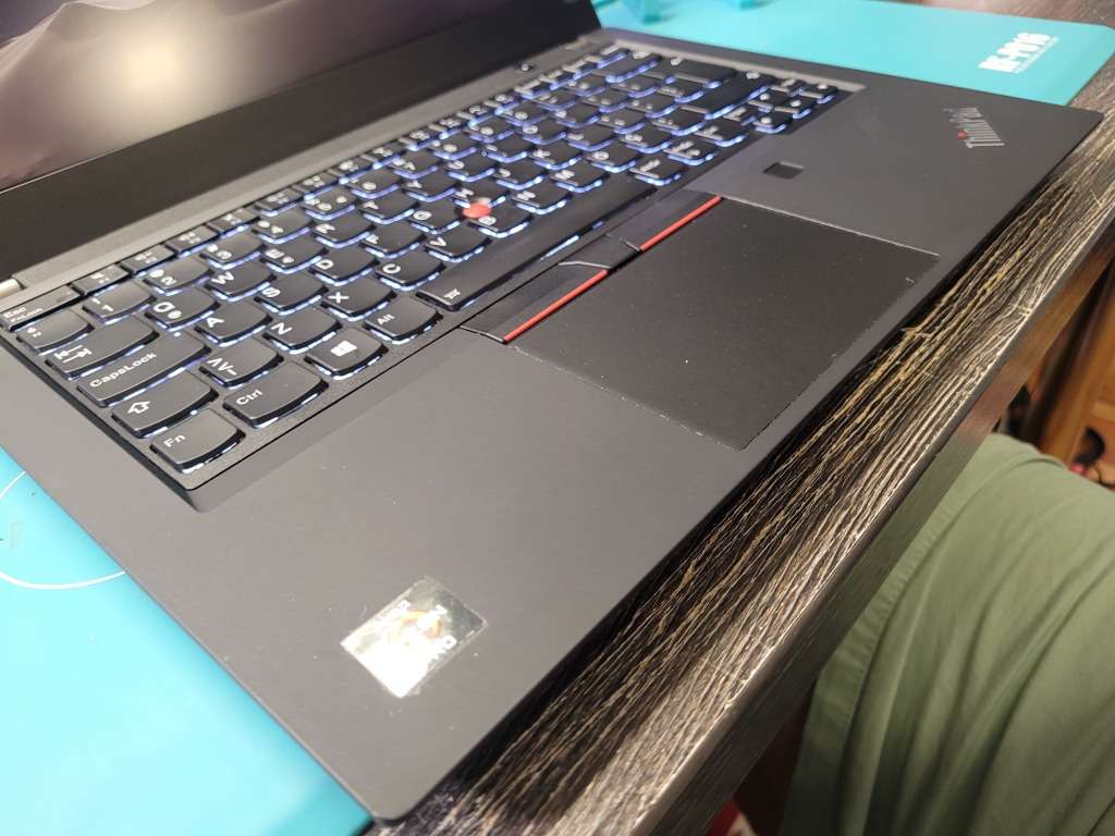 VERY FAST!*LENOVO THINKPAD T495*AMD RYZEN 5-3500U*8GB DDR4*256GB SSD*RADEON VEGA GRAPHICS*