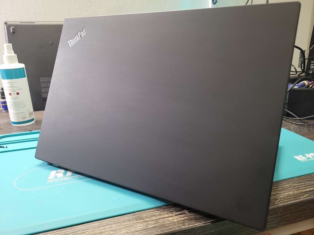 VERY FAST!*LENOVO THINKPAD T495*AMD RYZEN 5-3500U*8GB DDR4*256GB SSD*RADEON VEGA GRAPHICS*