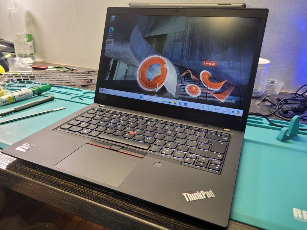 VERY FAST!*LENOVO THINKPAD T495*AMD RYZEN 5-3500U*8GB DDR4*256GB SSD*RADEON VEGA GRAPHICS*