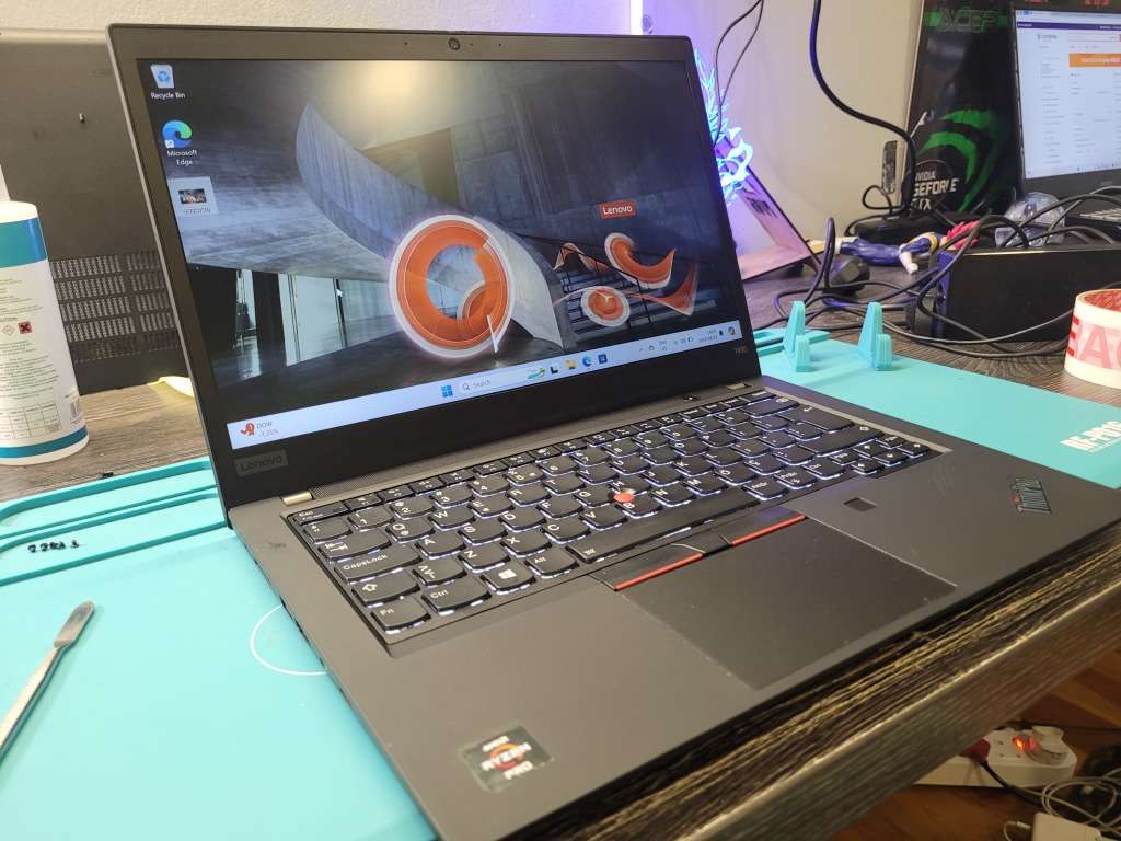 VERY FAST!*LENOVO THINKPAD T495*AMD RYZEN 5-3500U*8GB DDR4*256GB SSD*RADEON VEGA GRAPHICS*