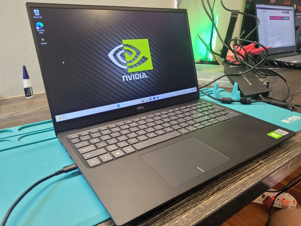 10th gen beast!*DELL VOSTRO 5590*i7-10510u*8GB DDR4*512GB SSD*FHD*NVIDIA MX250