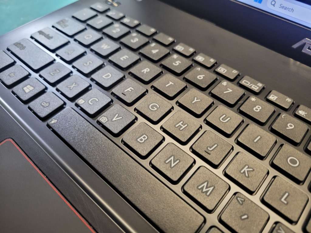 Late Entry-ASUS FX550VX GAMING-i7-6700HQ-8GB RAM-BARRACUDA 250GB SSD-NVIDIA GTX950M