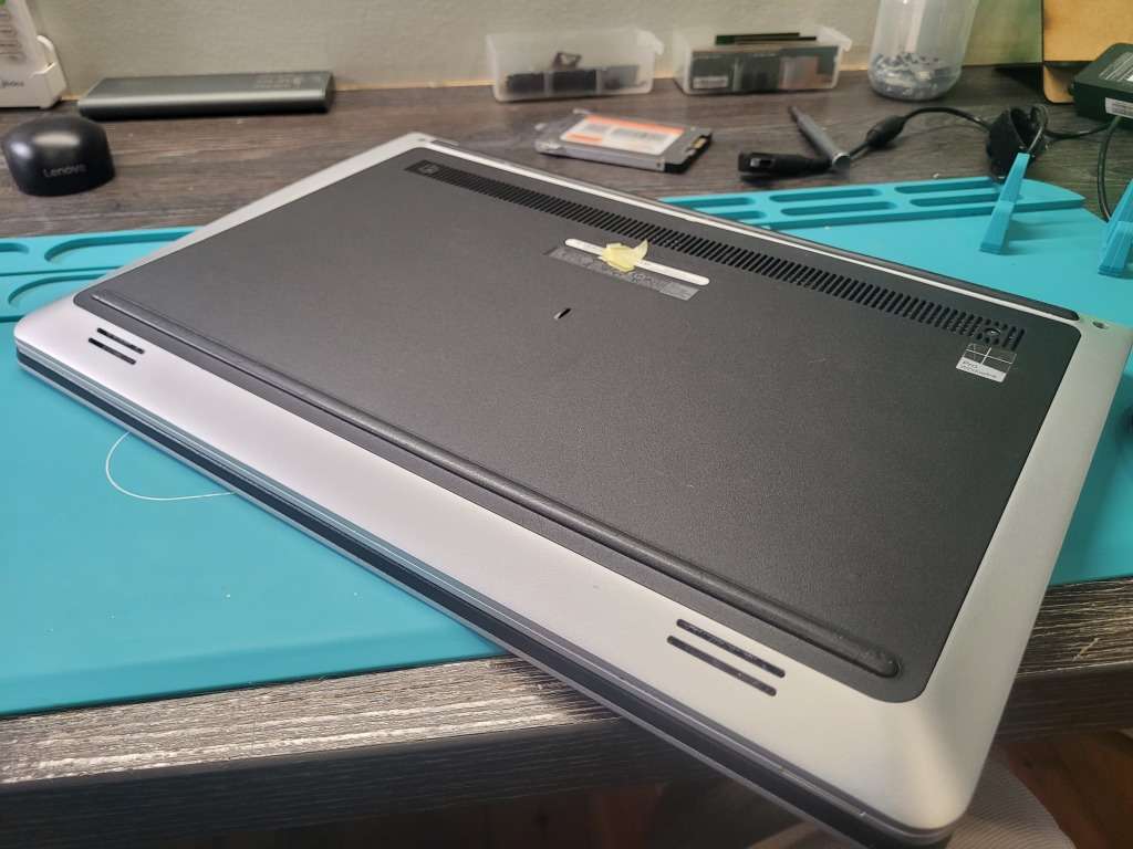 VERY FAST!*DELL LATITUDE 3550*VERY FAST!*i5-5200U*FHD*256GB HDD*8GB*BACKLIT*