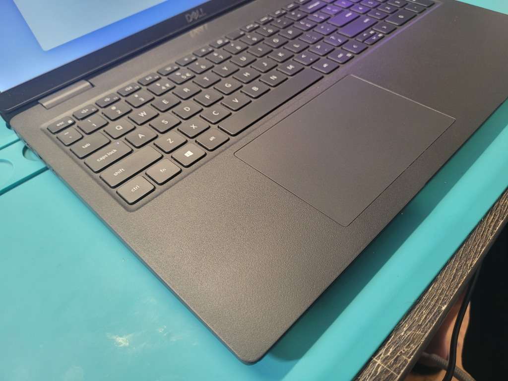 VERY FAST!*11TH GEN BEAST!*DELL LATITUDE 3520*i5-1135G7*8GB DDR4*256GB SSD*HD*