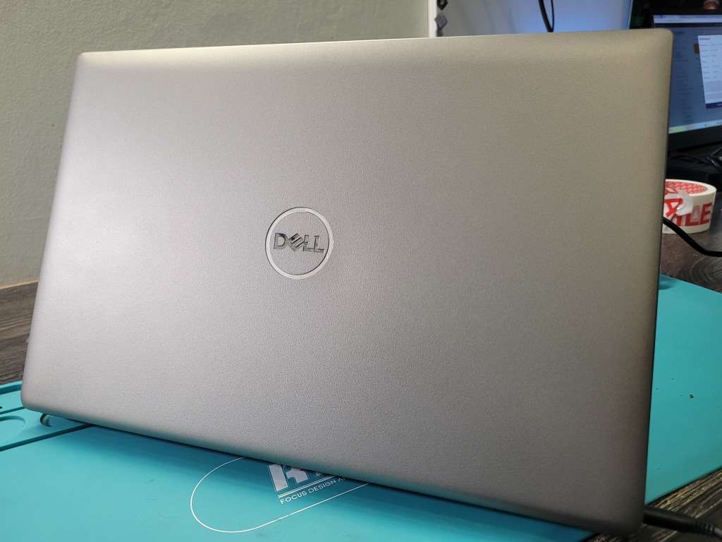 *11TH GEN*DELL LATITUDE 3520*i5-1135G7*16GB DDR4*512GB SSD*FHD*