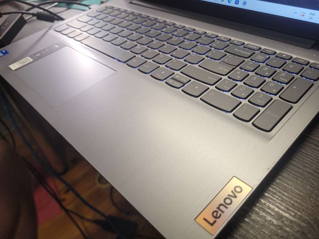 BEAST!*12th gen BEAST!!*LENOVO IDEAPAD 3i*i5-1235U*8GB DDR4*512GB SSD*FHD*IRIS GRAPHICS*