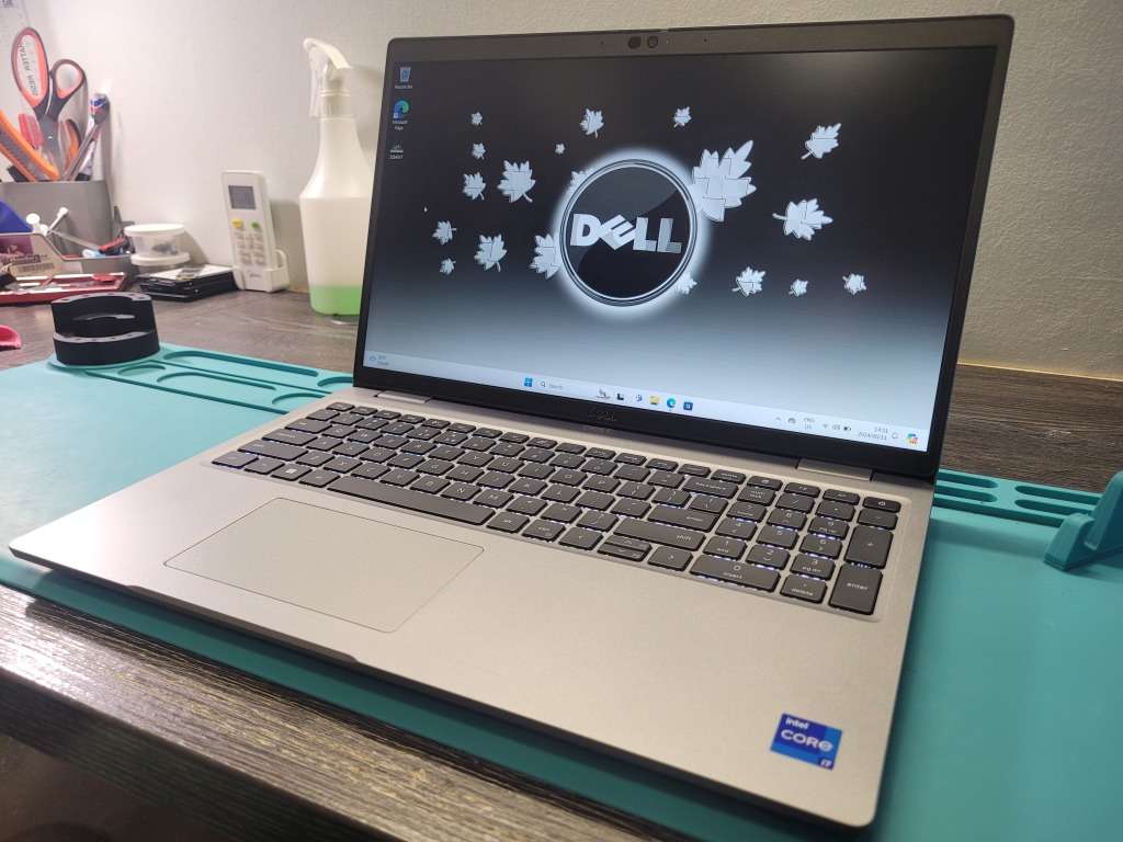 *Ultimate Beast*DELL PRECISION 3560*i7-1165G7*16GB*512GB SSD*NVIDIA QUADRO*FHD*G7 GRAPHICS*