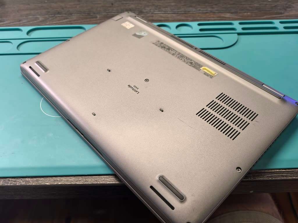 12TH GEN! DELL LATITUDE 5430*i5-1245U*TOUCHSCREEN*16GB*512GB SSD*FHD*G7 GRAPHICS