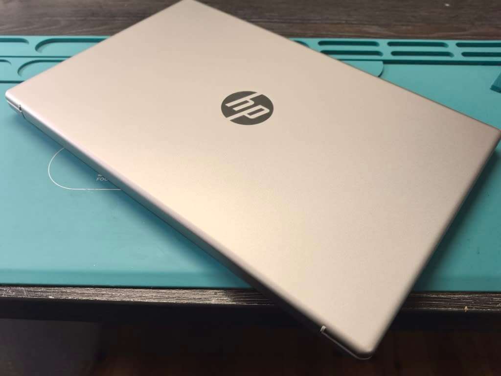 13th Gen HP Notebook 15 with Ryzen 5-7520U, 8GB DDR4, 512GB SSD, FHD