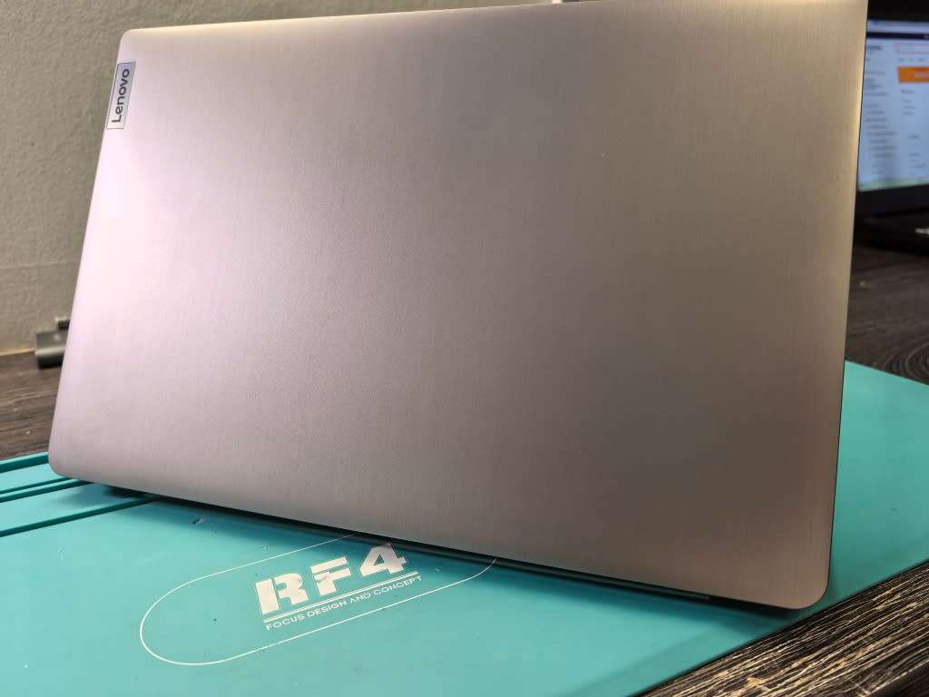 RADEON VEGA GFX-LENOVO IDEAPAD 3-RYZEN 5-3500U-8GB DDR4-512GB SSD-FHD