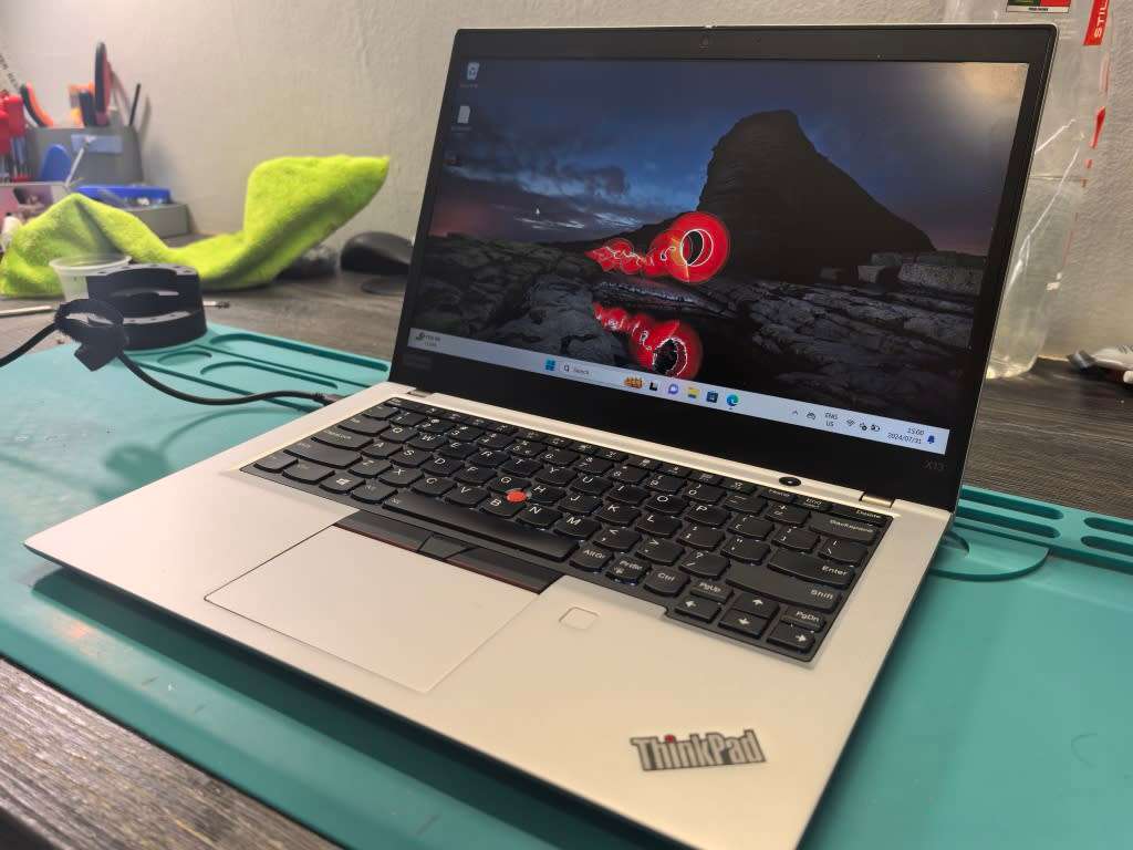 LENOVO THINKPAD X13-i5-10210U-8GB DDR4-FHD-512GB SSD-UHD GRAPHICS-BACKLIT-4G LTE