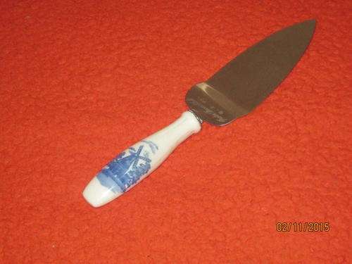Delft Pattern Handled Stainless Steel Cake Slice