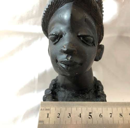 HIGHLY DETAILED HAND CARVED WOOD STATUE OF A WOMAN`S HEAD 22cm