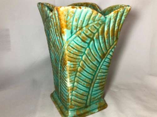 BEAUTIFUL ART DECO VASE BY ARTHUR WOOD,