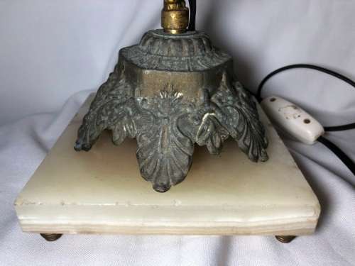 VINTAGE BRONZE FIGERUNE TABLE LAMP ON A MARBLE BASE - 44CM