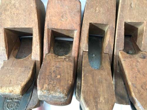 4 VINTAGE WOOD HAND PLANES NO 1,39,41,43 - 1X WILLIAM MARPLES & SONS BLADE IN NO 1