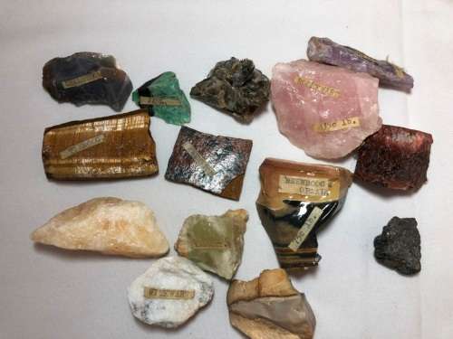 COLLECTION OF ROUGH STONES
