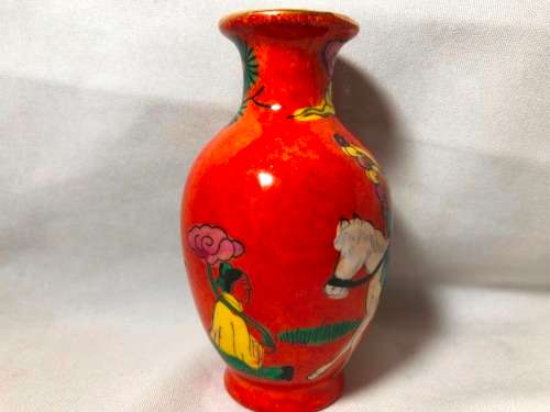 SMALL ORIENTAL HAND PAINTED PORCELAIN VASE