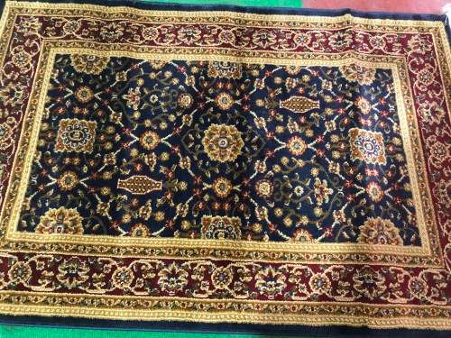 Luxurious Persian design carpet - made in Turkey - 150X100cm