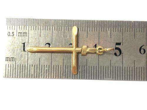 Stunning solid 9ct gold pendant