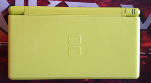 Nintendo DS Lite (Green) plus Mario Kart Used