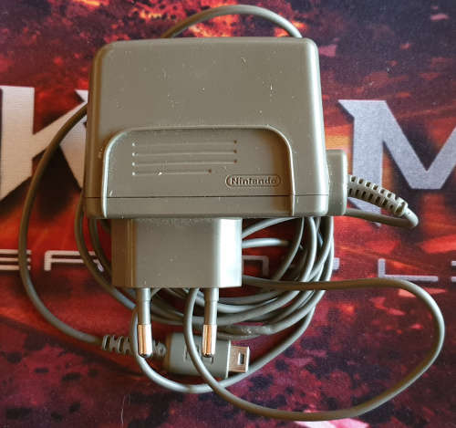 Nintendo DS Lite (Green) plus Mario Kart Used