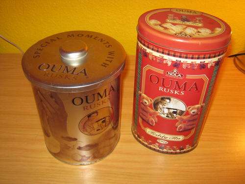 2 x Ouma Rusks tins