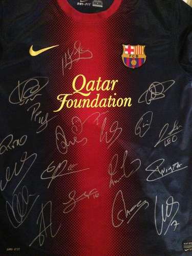***FC BARCELONA 2012 SQUAD SIGNED FOOTBALL+ COA RARE!!!! R1 Start!!