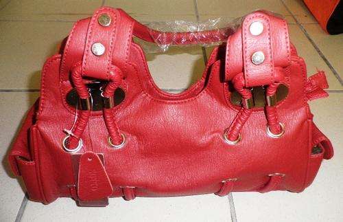 BRAND NEW SOTTO ITALY LEATHER HANDBAG ***RED***