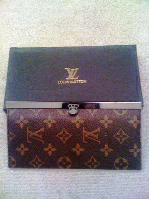 BRAND NEW LOUIS VUITTON WALLET **BROWN**