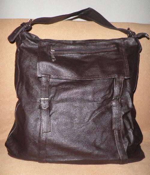 LARGE GOOD QUALITY PU LEATHER HANDBAG in BLACK OR BROWN COLOUR