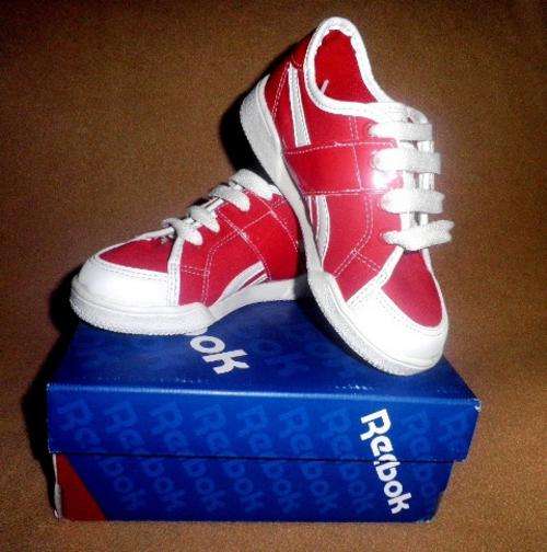 Brand New ***Authentic*** REEBOK UNISEX NPC CANVAS RED/WHITE KID'S TRAINERS in UK size 9