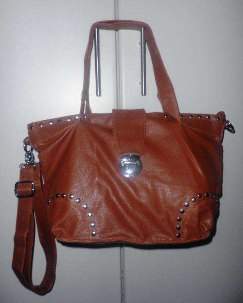STUNNING PU LEATHER HANDBAG WITH REMOVABLE SHOULDER STRAP in TAN COLOUR ***ALSO IN BLACK/BROWN***