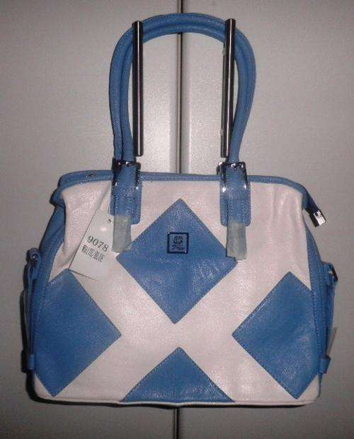 BEAUTIFUL HIGH QUALITY PU LEATHER HANDBAG IDEAL FOR SPRING/SUMMER GET-UP