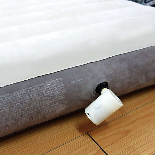 USB Rechargeable Inflatable Air Pump Unboxed