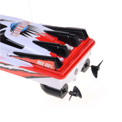 Dual Motor Remote Control High Speed Speedboat