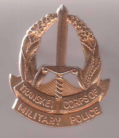 TRANSKEI ARMY MILITARY POLICE CAP/BERET BADGE