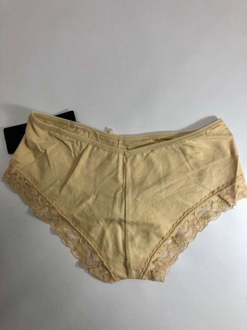 size L girls lace panty