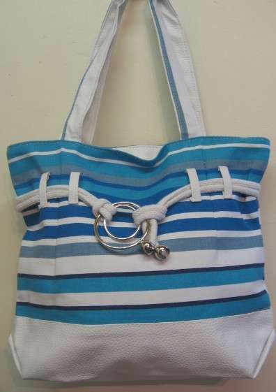 STUNNING WHITE & BLUE HANDBAG