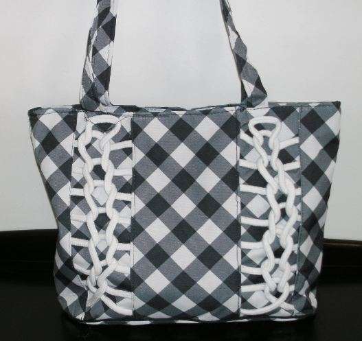 Stunning handbag (45cm x 33cm)