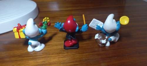 Vintage peyo smurfs , bid per smurf to take all 3