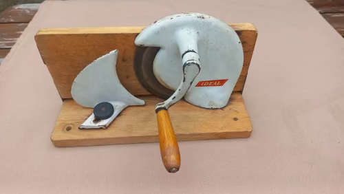 Vintage Ideal bread slicer