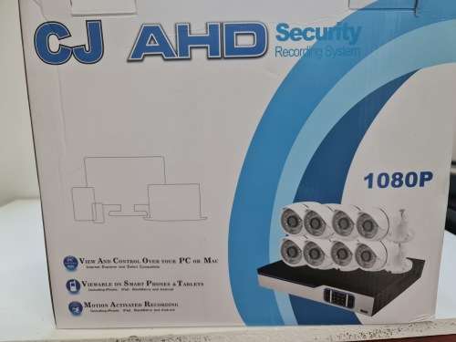 8CH AHD CCTV KIT / MOTION DETECTION / REMOTE VIEWING