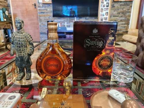 Johnnie Walker Swing Whisky