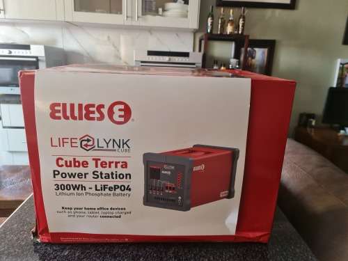 Ellies Cube Terra Portable 300WH Power Station