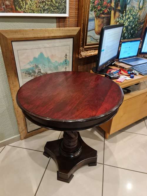 Wood Helix Column Round Foyer Table
