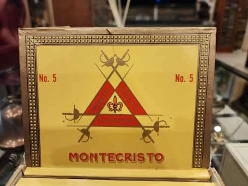 Montecristo No. 5 Cigars in a Box