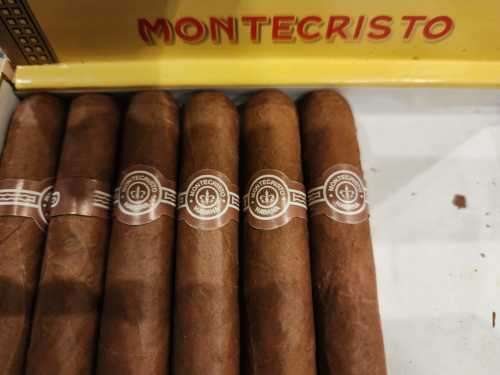 Montecristo No. 5 Cigars in a Box